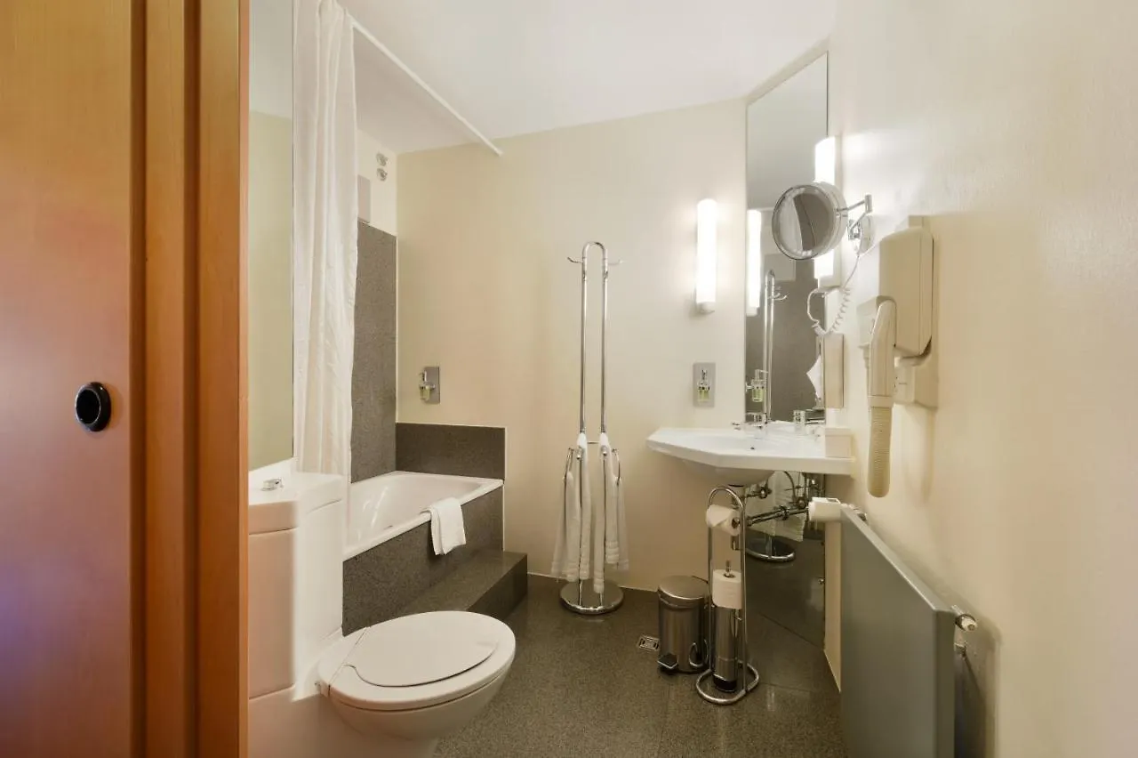 ***  Hotel Wiehberg Hannover Deutschland
